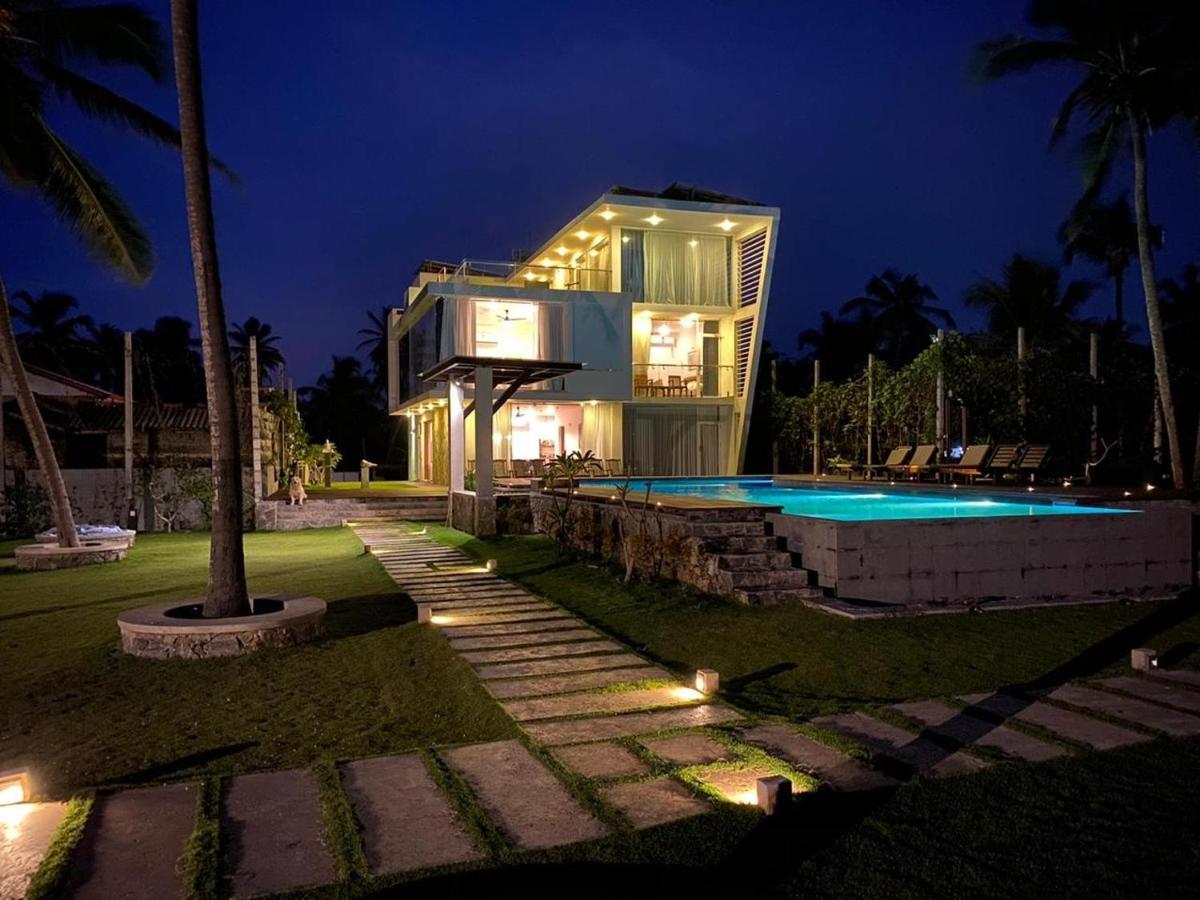 Hotel The Lighthouse Negombo Extérieur photo